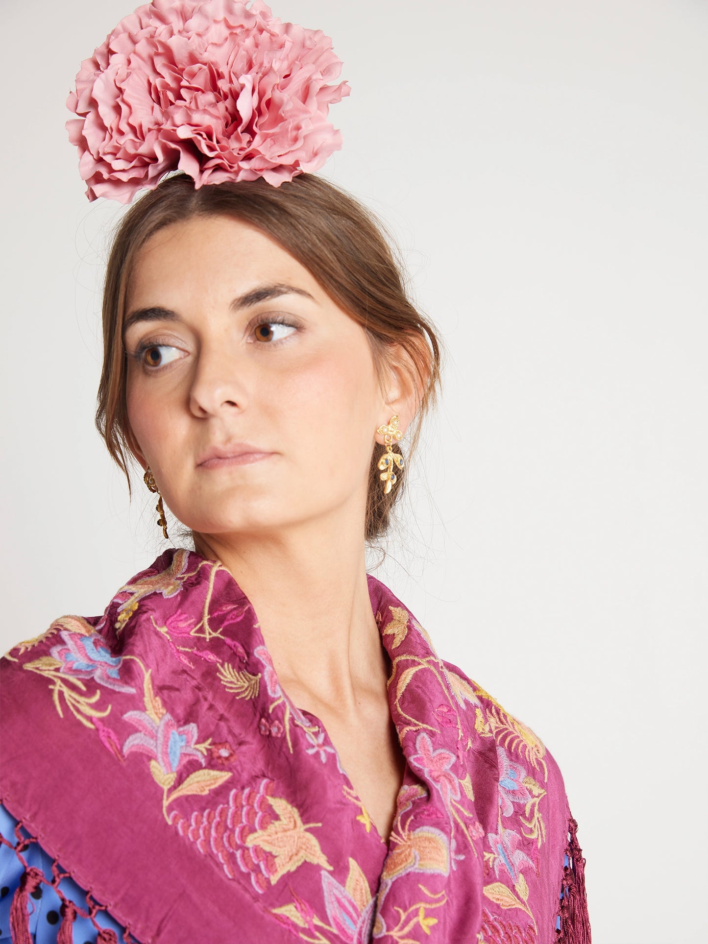 Flor peonía rosa empolvado