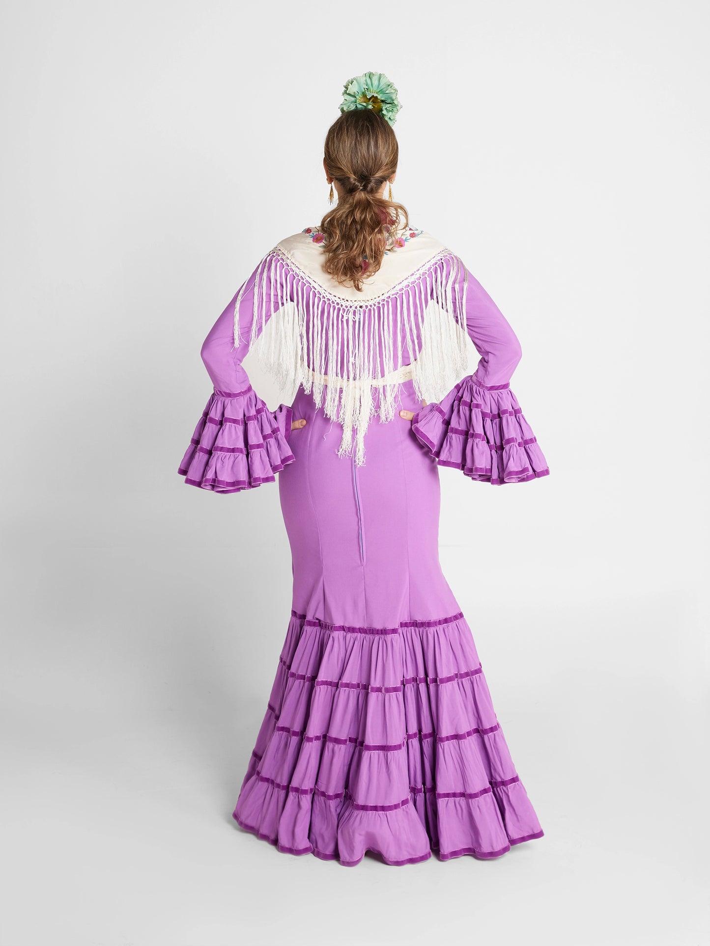 Modelo Cande malva by Cristina Molina (Sevilla, España)