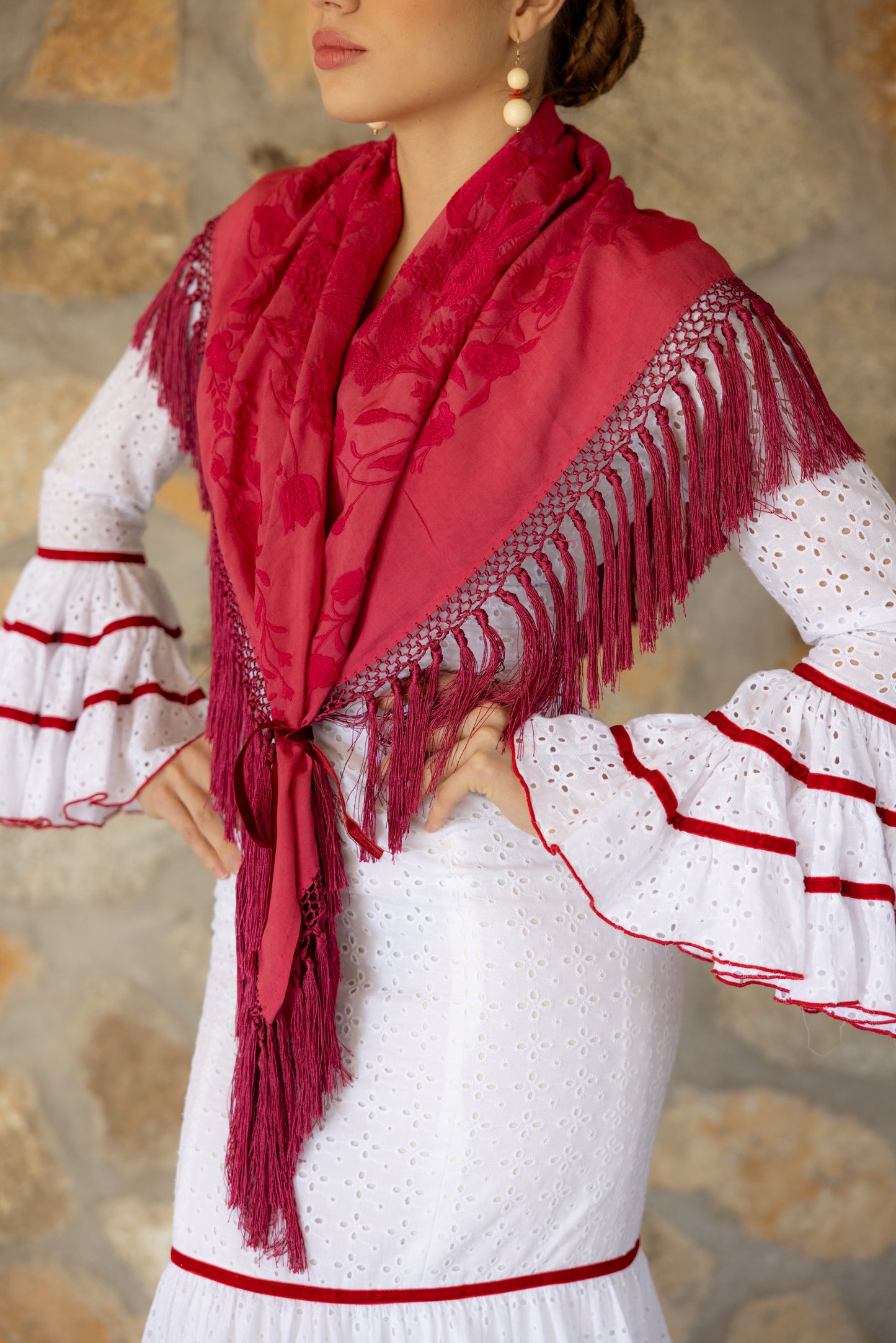 Mantón de seda flecado a mano fresa