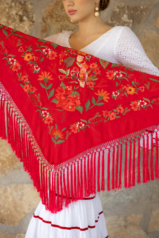 Mantón de seda flecado a mano rojo