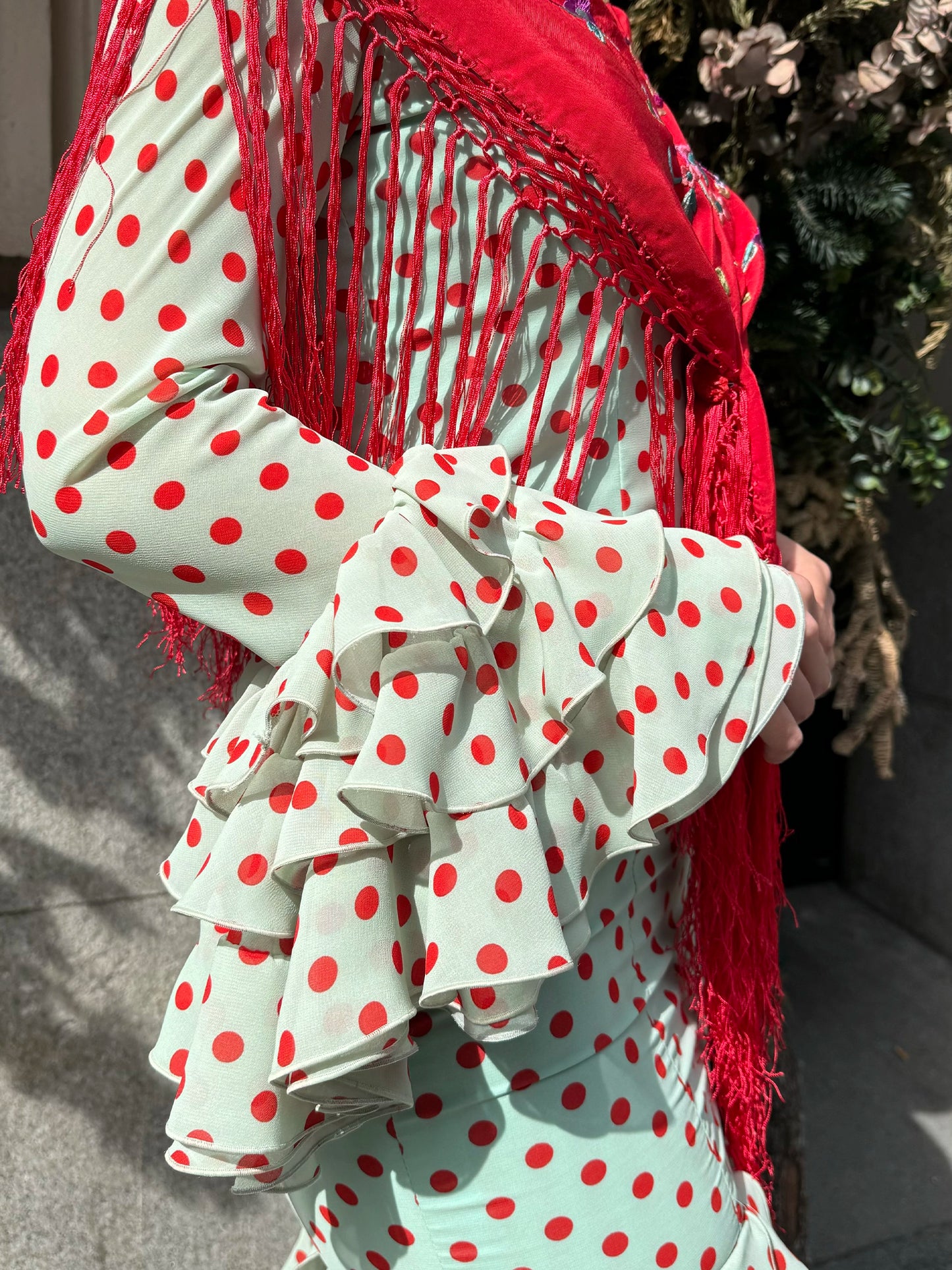 Modelo Pau verde by Notelodigo Moda Flamenca (Sevilla).