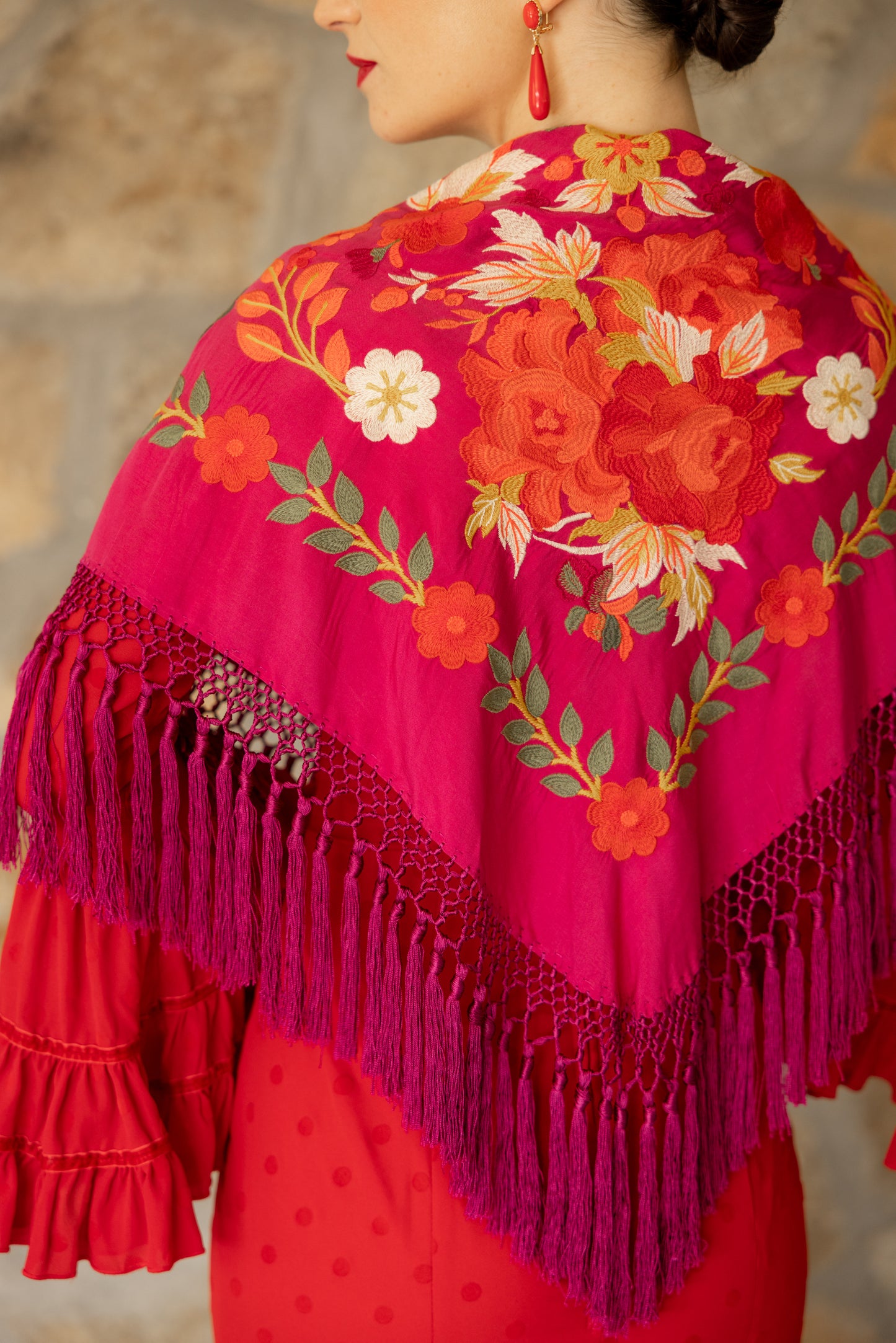 Mantón de seda flecado a mano fucsia
