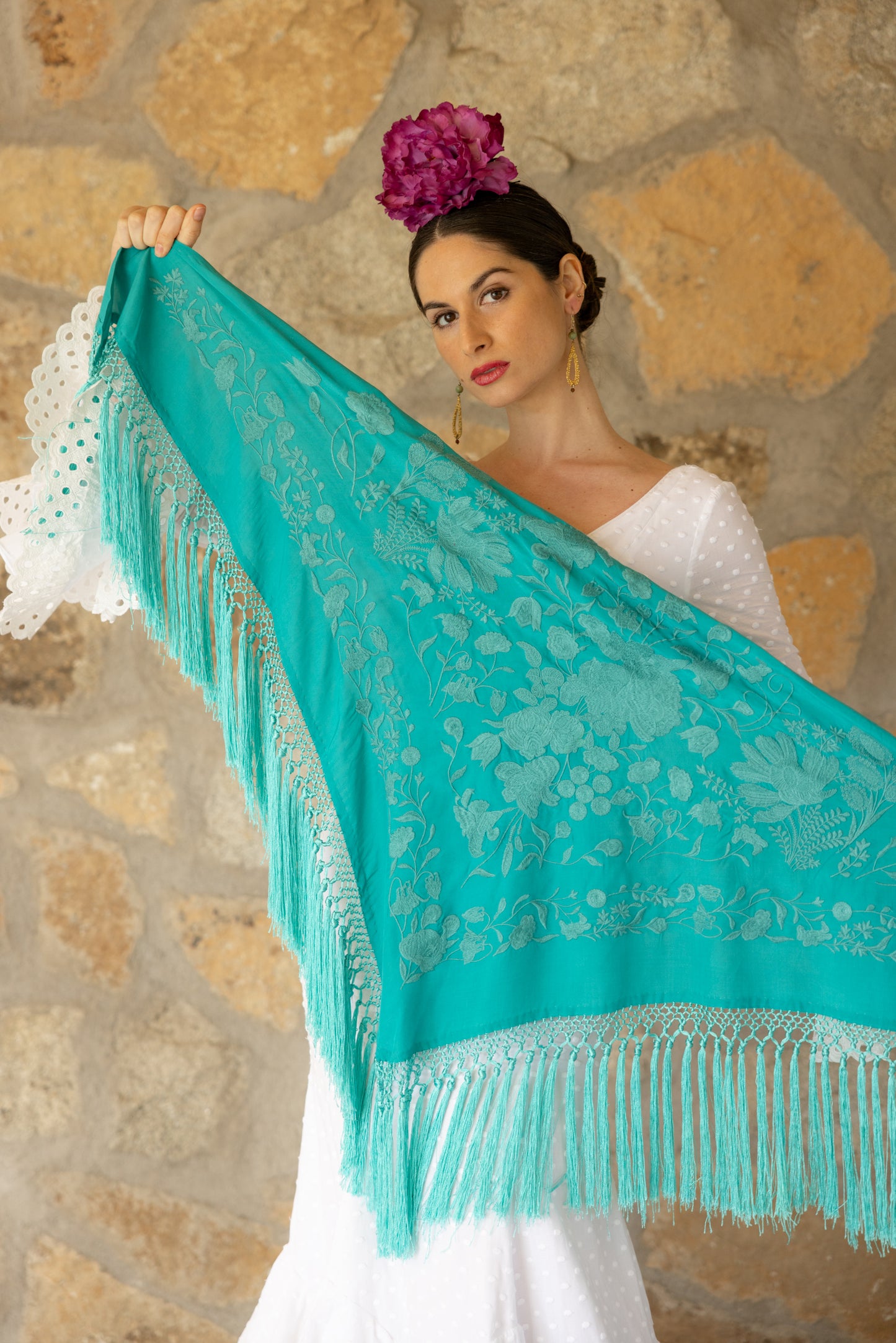 Mantón de seda flecado a mano turquesa