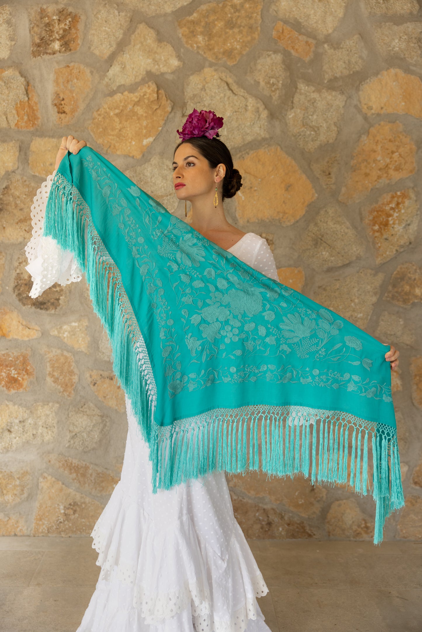 Mantón de seda flecado a mano turquesa
