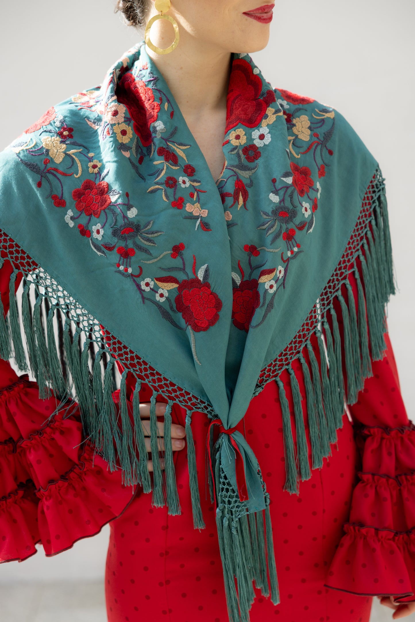 Mantón de seda flecado a mano rosa verde.