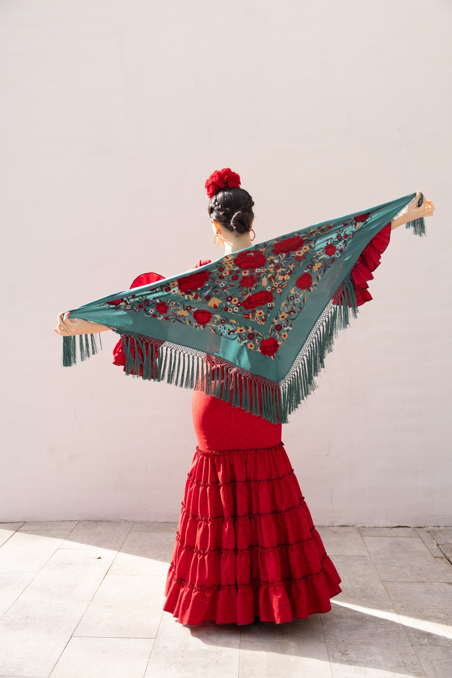 Mantón de seda flecado a mano rosa verde.