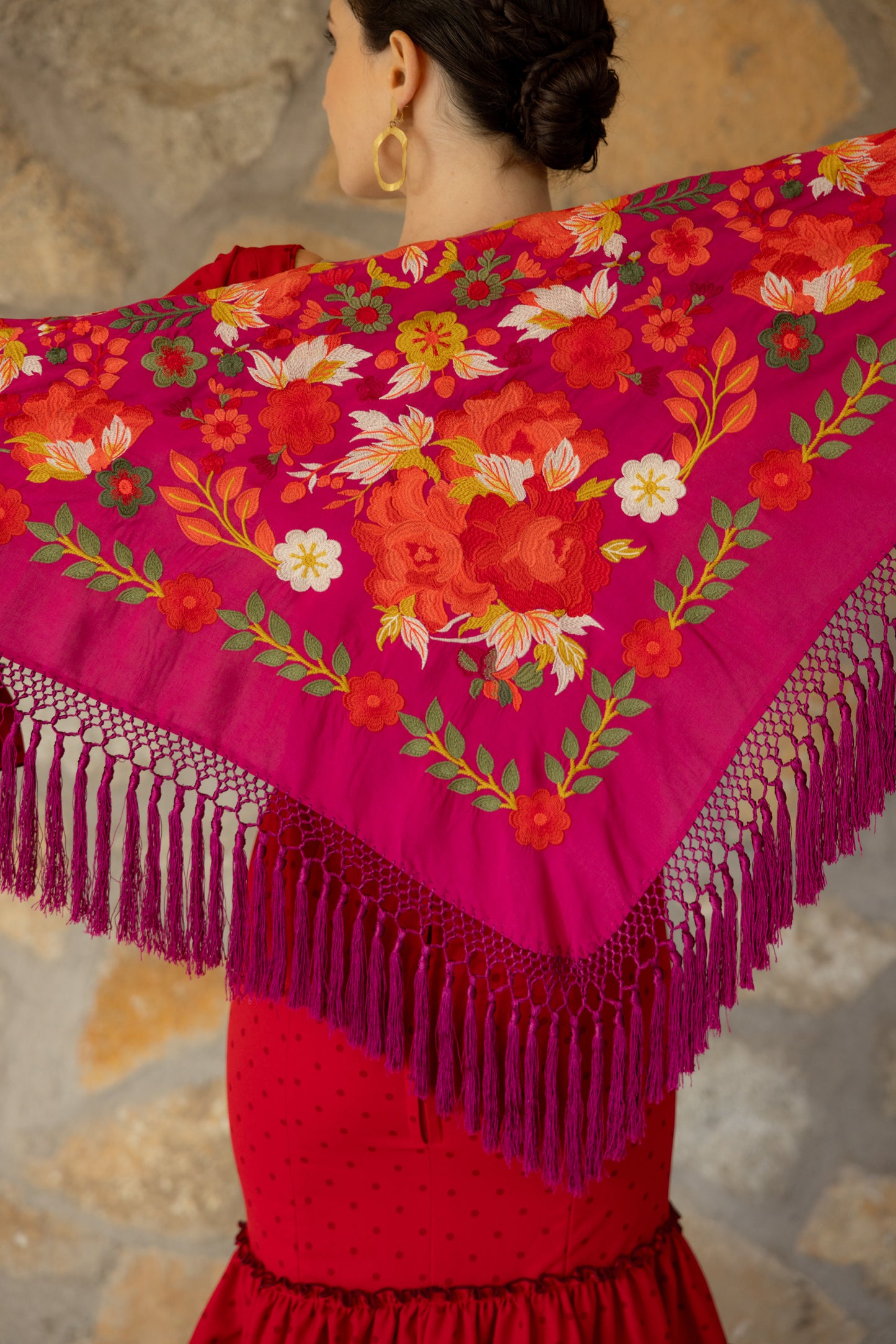 Mantón de seda flecado a mano fucsia