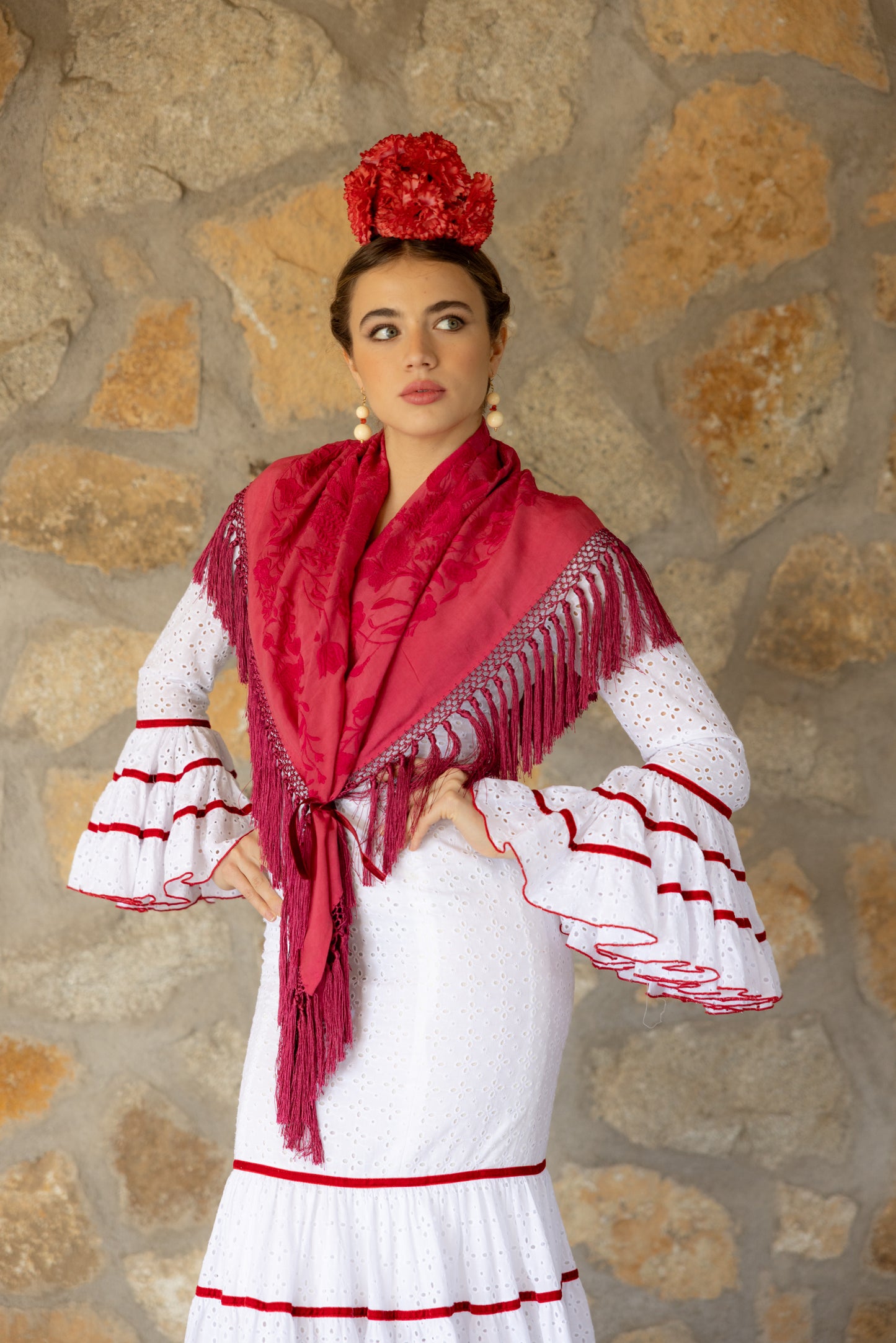 Mantón de seda flecado a mano fresa