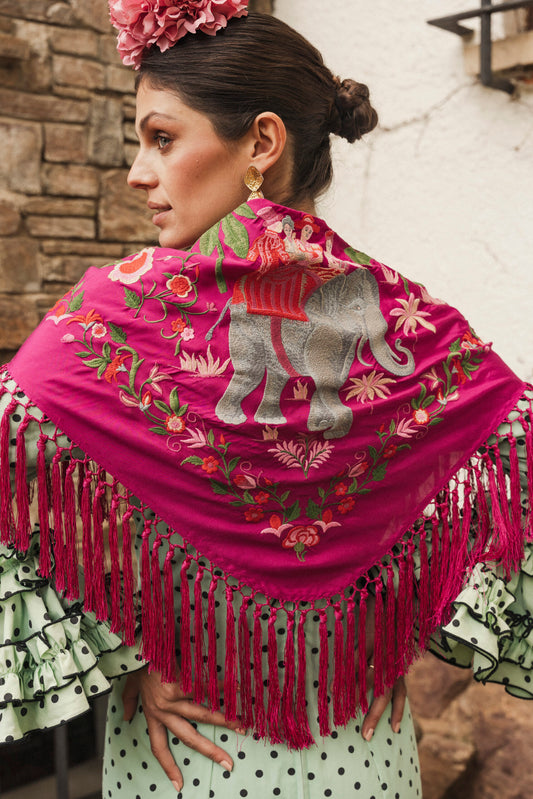 Mantón de seda flecado a mano fucsia